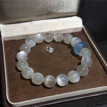 Wisdom Meets Eloquence - Moonstone & Aquamarine Energy Bracelet